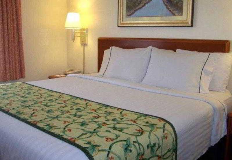 La Quinta By Wyndham Hopkinsville Exterior photo