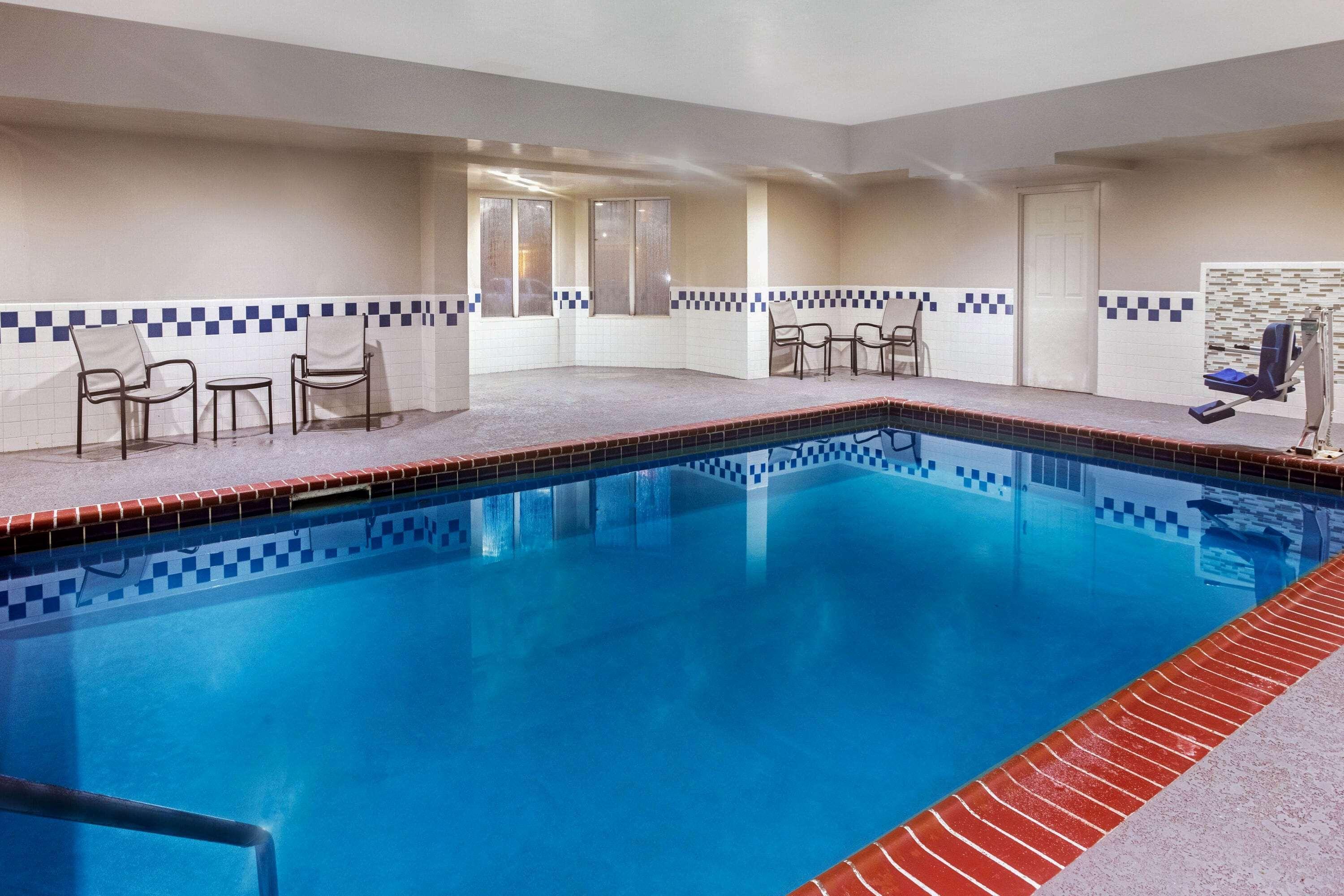 La Quinta By Wyndham Hopkinsville Exterior photo